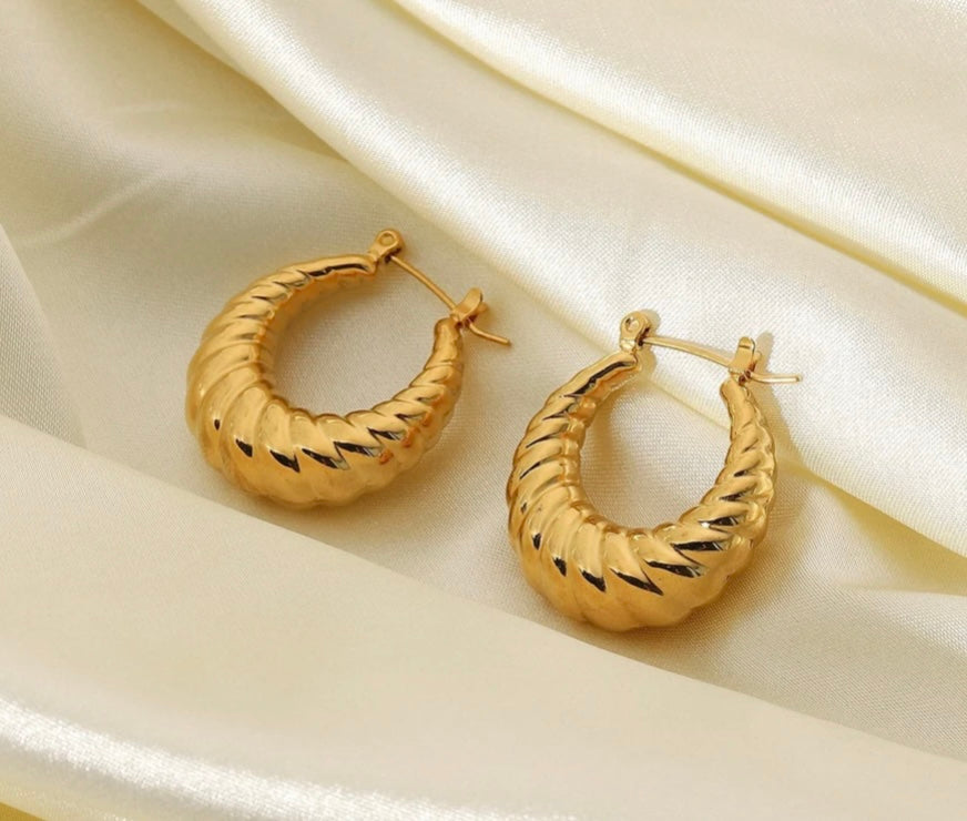 Croissant earrings